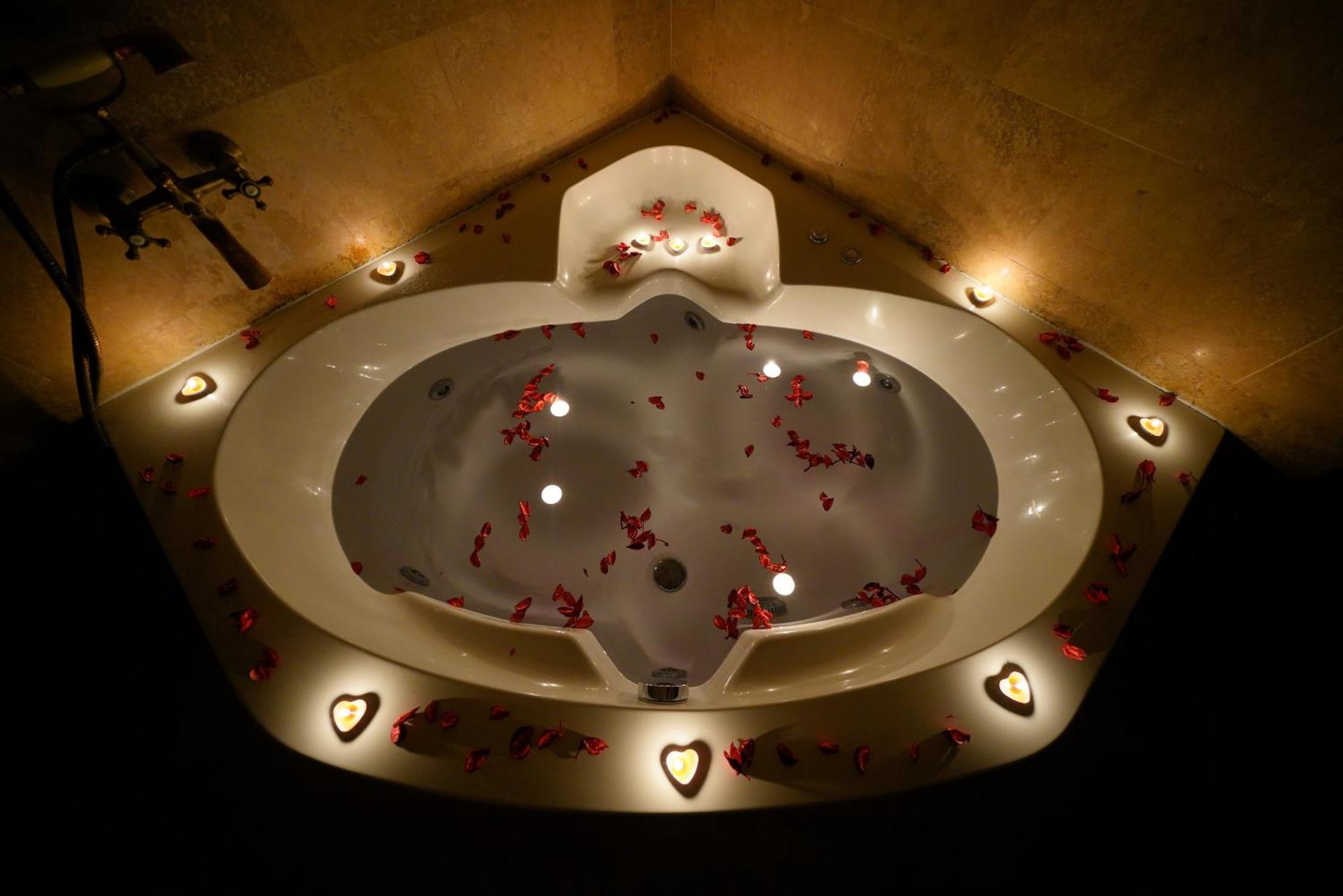 Harman Cave Hotel