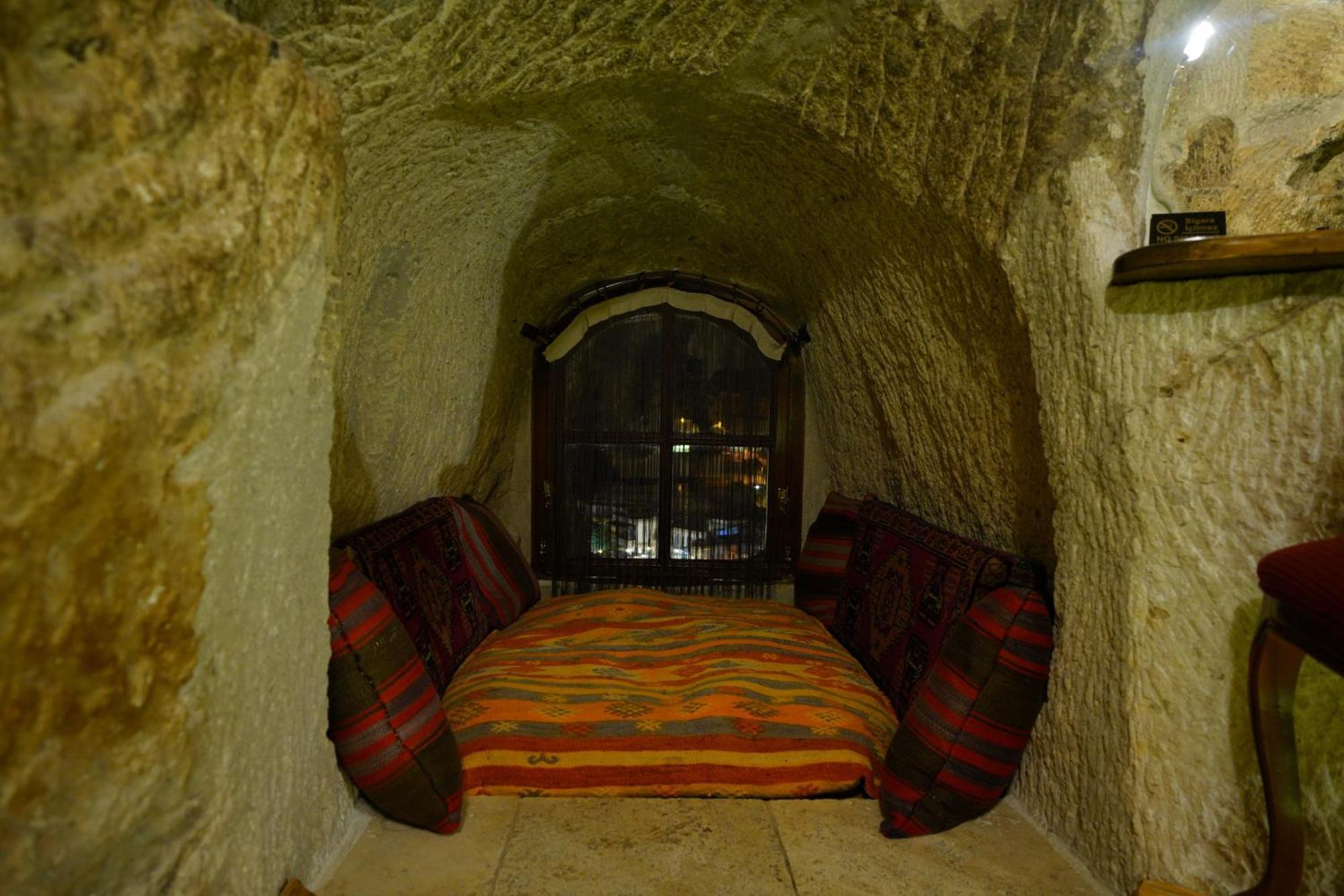 Harman Cave Hotel